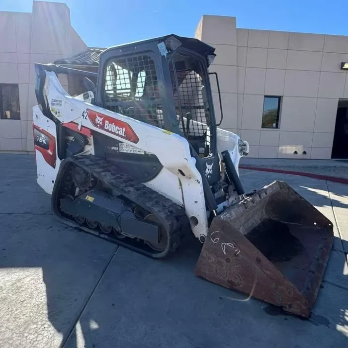 2021 Bobcat T64