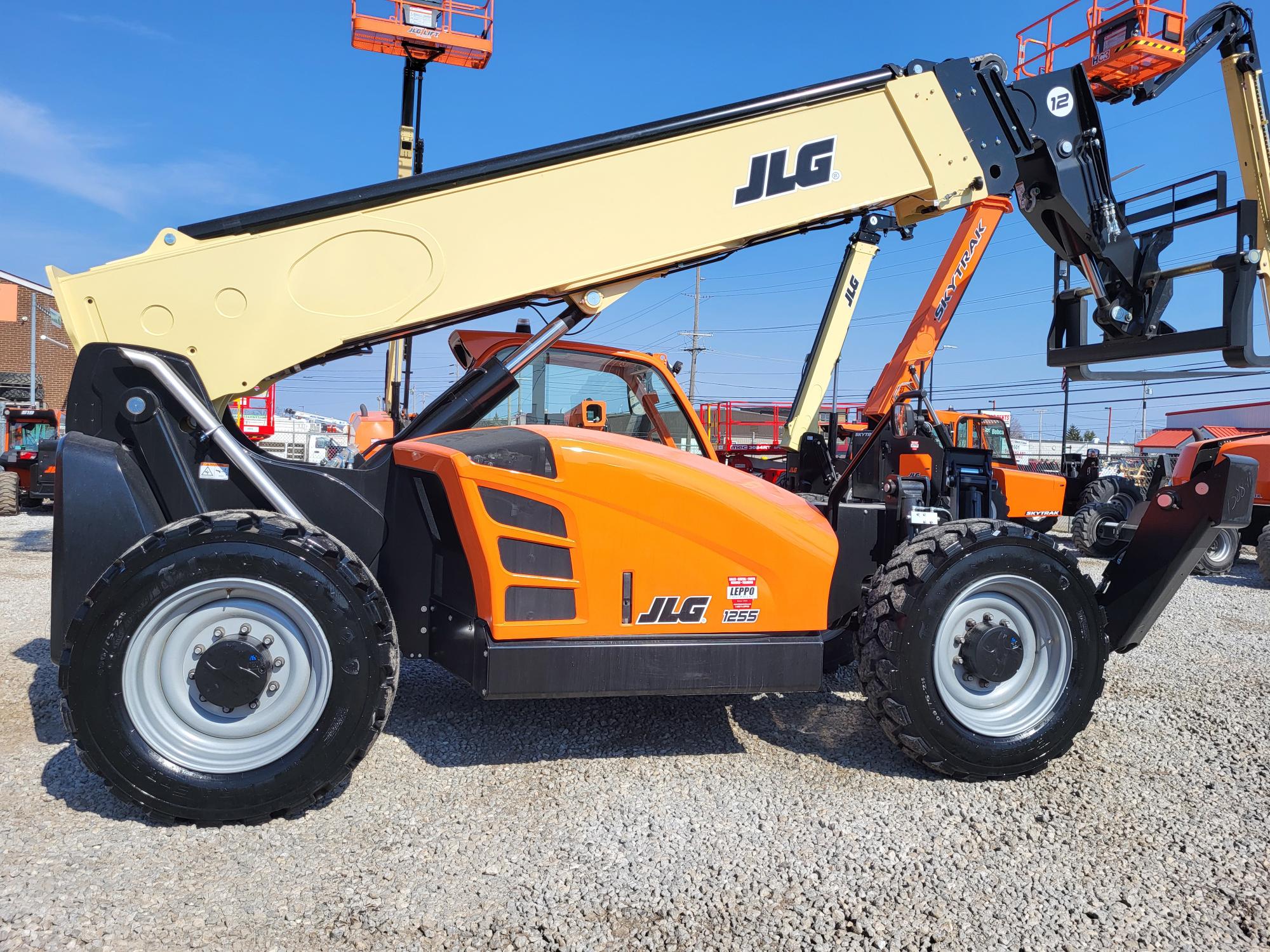 2024 JLG 1255