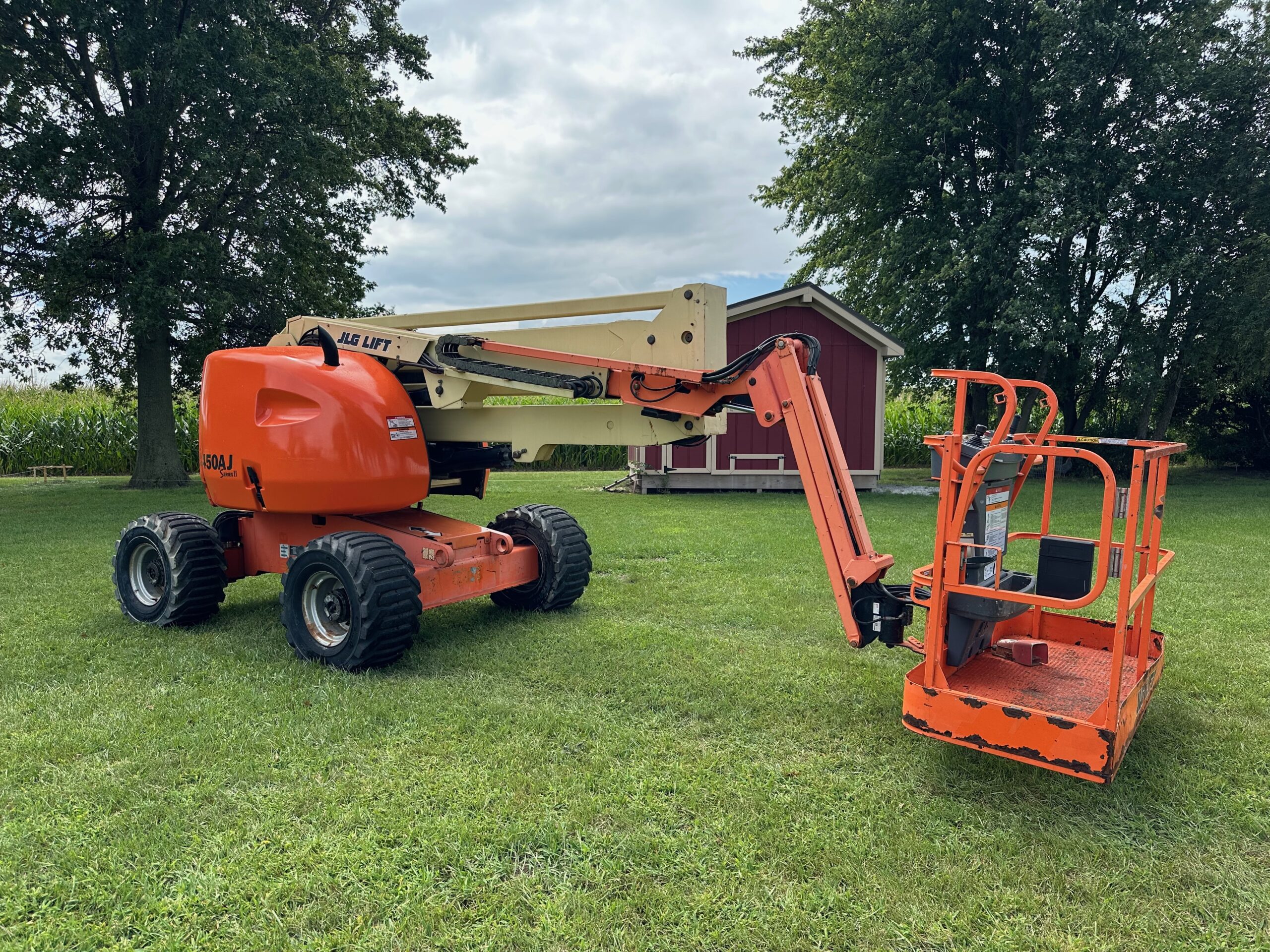 2011 JLG 450AJ