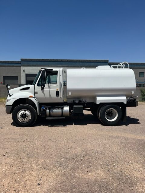 2016 International 2k water truck