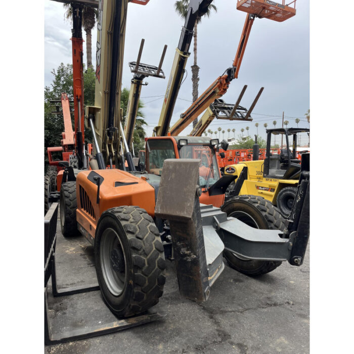 2012 JLG G10-55A