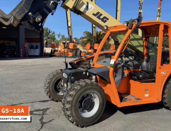 2017 JLG G5-18A