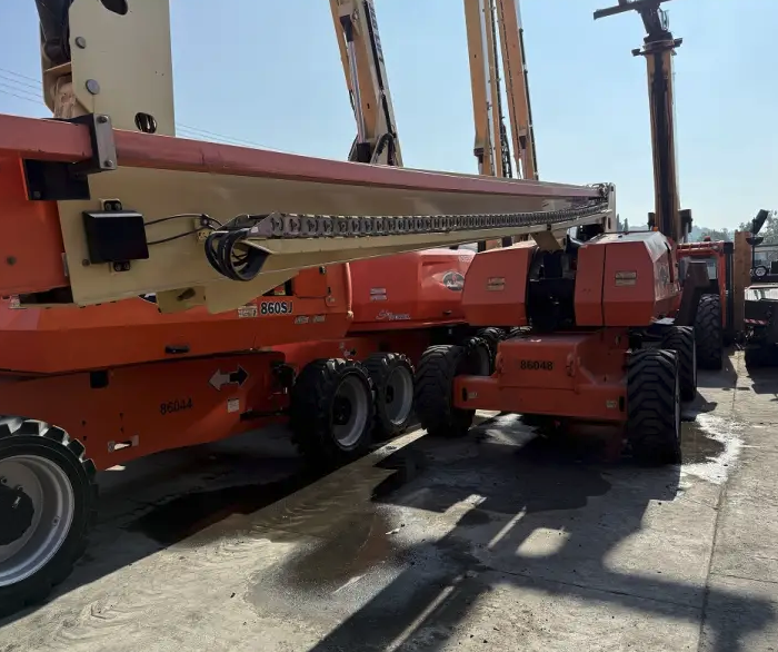 2017 JLG 860SJ