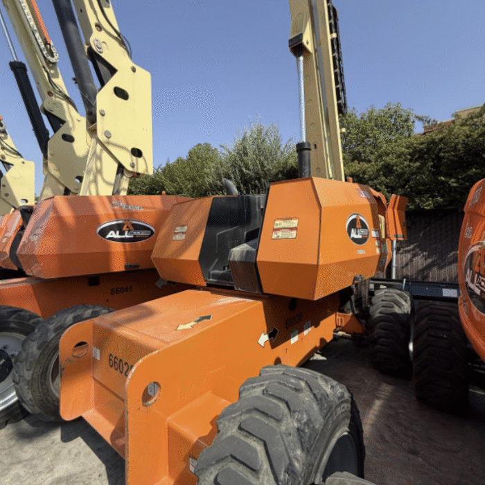 2013 JLG 660SJ