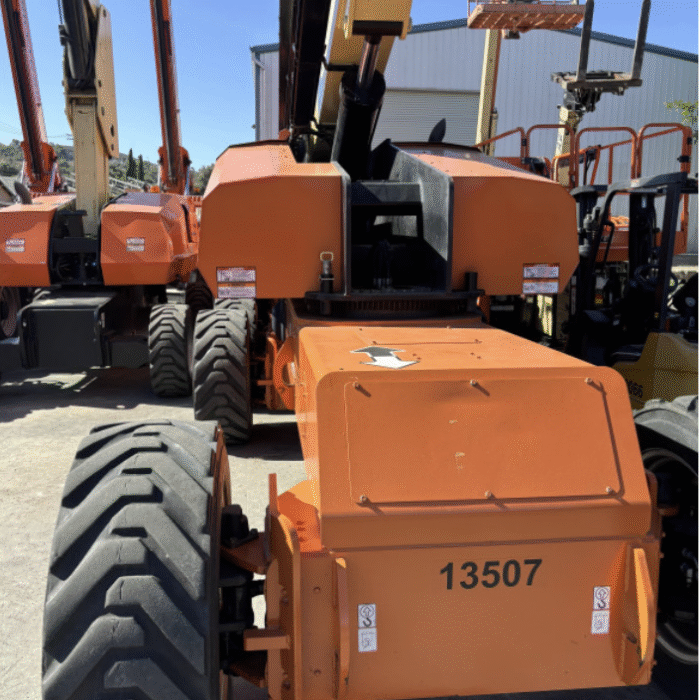 2013 JLG 1350SJP