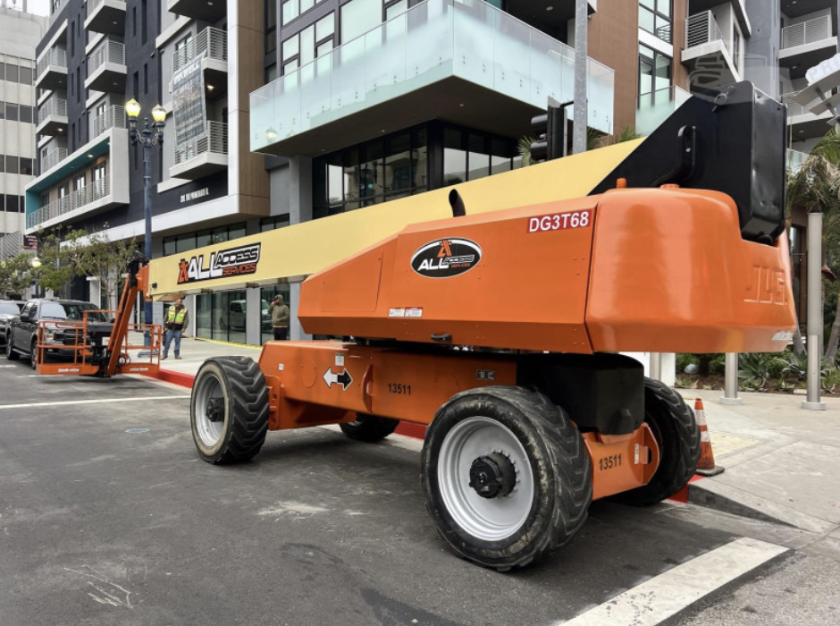 2014 JLG 1350SJP