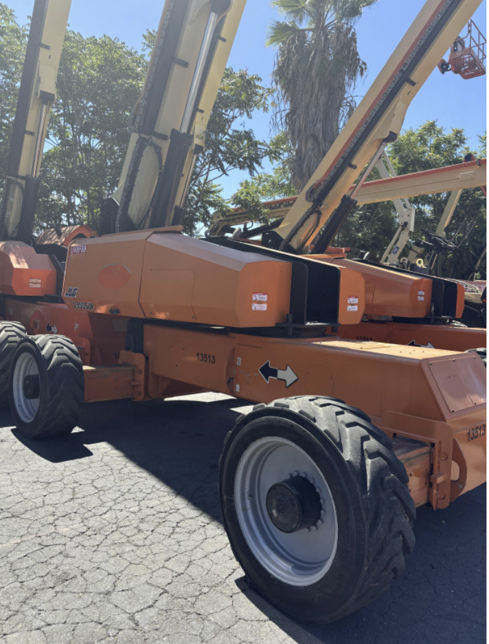 2014 JLG 1350SJP