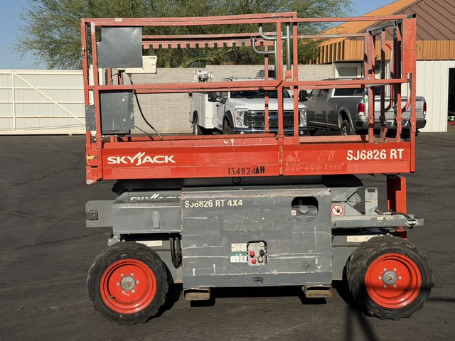 2015 Skyjack SJ6826RT